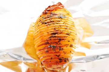 La-ricetta-del-giorno-patate-hasselback-img-parallax